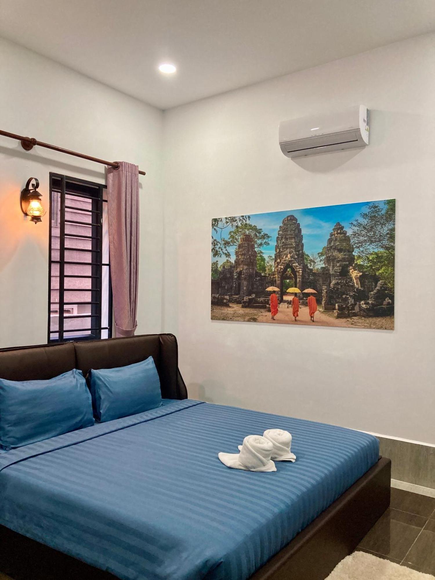 Lotus Haven Hotel *